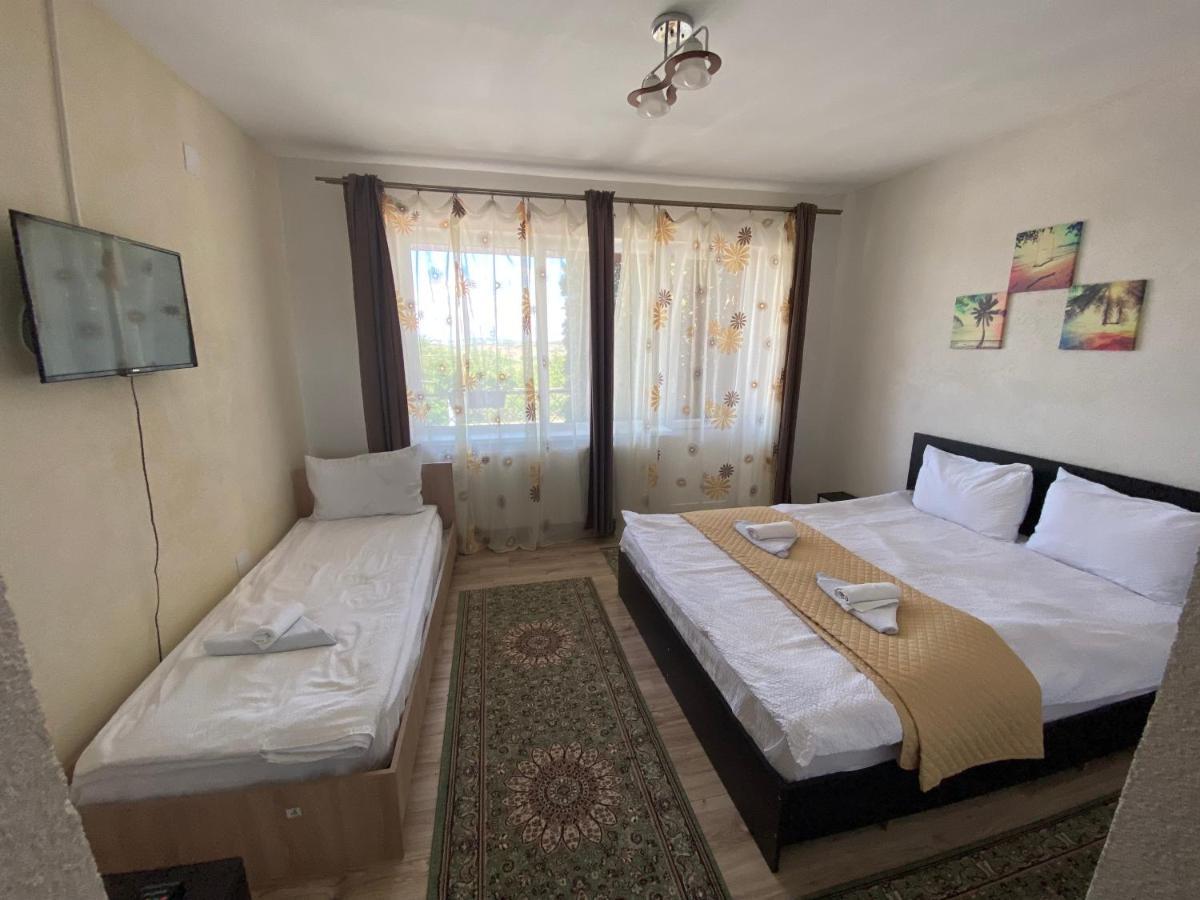 Guest House Zoreni Mociu Экстерьер фото